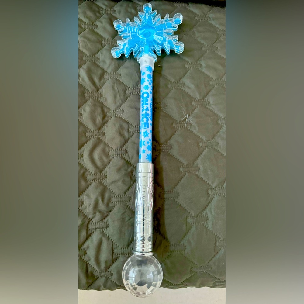 Disney on Ice light up wand